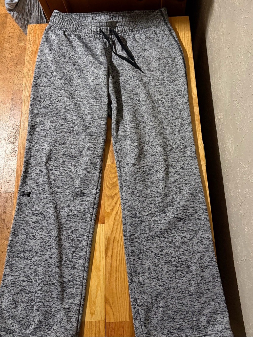 Under Armour Heather Gray Drawstring Sweatpants